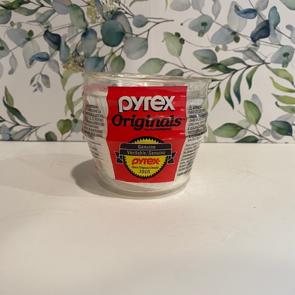 New vintage set 4 Pyrex Originals Custard Cups/bowls Ramekins Clear Glass 6 oz - Picture 2 of 5